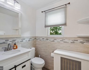 525 Harper Avenue - Photo Thumbnail 11