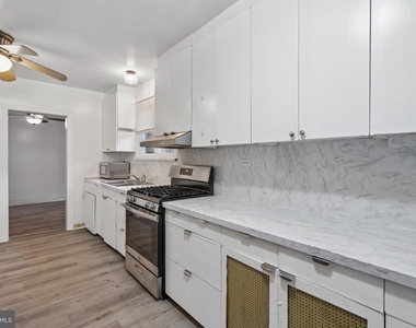 525 Harper Avenue - Photo Thumbnail 16