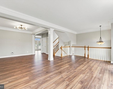 97 N Savanna Drive - Photo Thumbnail 3