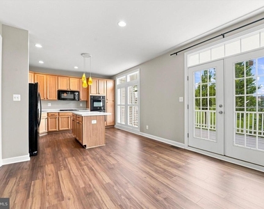 97 N Savanna Drive - Photo Thumbnail 10
