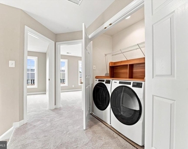 97 N Savanna Drive - Photo Thumbnail 14