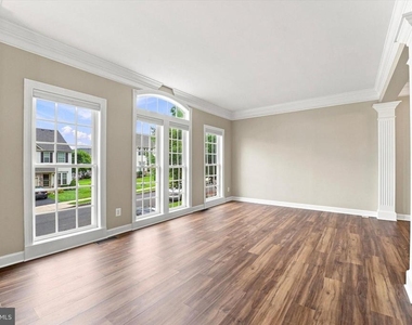 97 N Savanna Drive - Photo Thumbnail 4