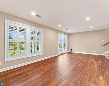 97 N Savanna Drive - Photo Thumbnail 22