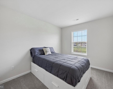 177 S Harner Boulevard - Photo Thumbnail 12