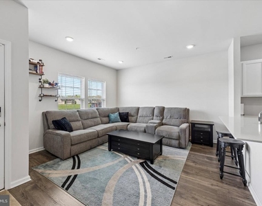 177 S Harner Boulevard - Photo Thumbnail 2