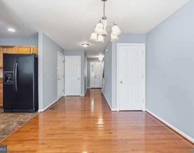 1046 Balley Drive - Photo Thumbnail 16