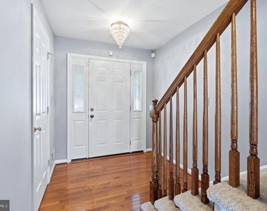 1046 Balley Drive - Photo Thumbnail 2