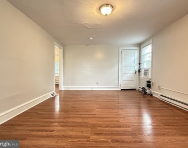 19 E Pothouse Road - Photo Thumbnail 3