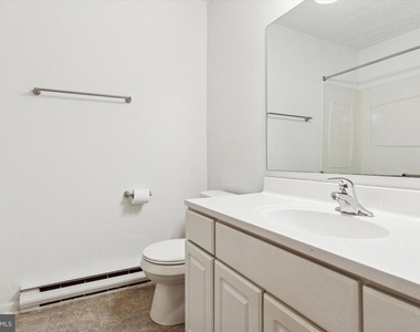 344 Summit House - Photo Thumbnail 11