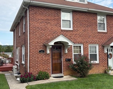 337 W Pennsylvania Avenue - Photo Thumbnail 1