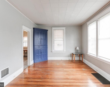 168 8th Street - Photo Thumbnail 1