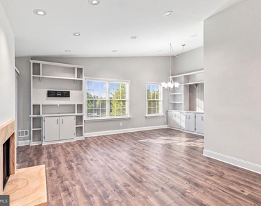 51 Meadow Lane - Photo Thumbnail 5
