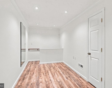 51 Meadow Lane - Photo Thumbnail 22