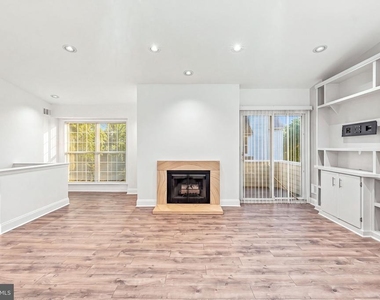 51 Meadow Lane - Photo Thumbnail 4