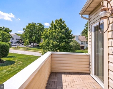 51 Meadow Lane - Photo Thumbnail 25
