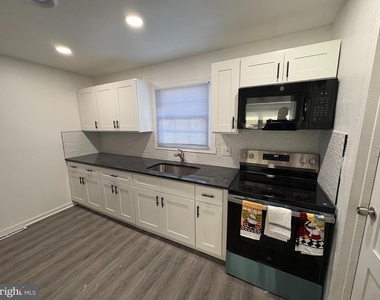 2409 Bloomsdale Road - Photo Thumbnail 9