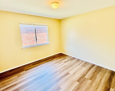 1220 Anise Dr - Photo Thumbnail 10