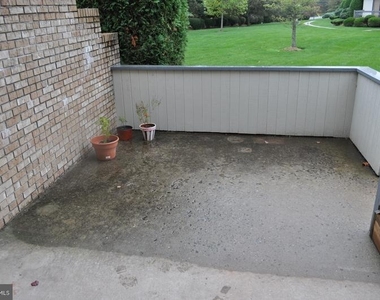11 Woodhill Street - Photo Thumbnail 7