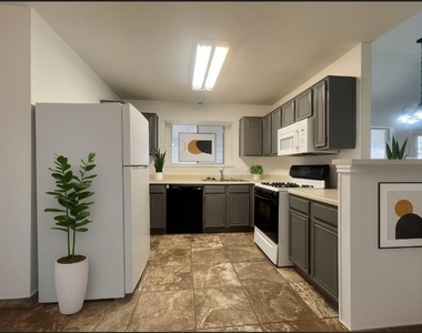 14303 Kincheloe St - Photo Thumbnail 18