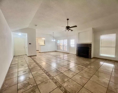 14303 Kincheloe St - Photo Thumbnail 10