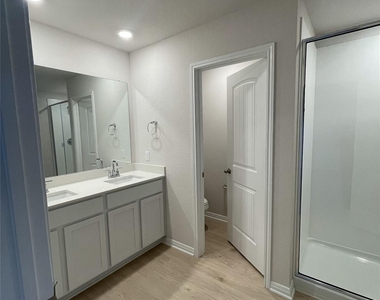 185 Grey Slate Ave - Photo Thumbnail 11