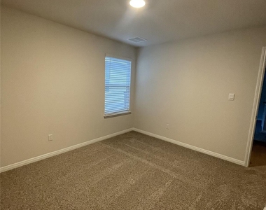 185 Grey Slate Ave - Photo Thumbnail 17