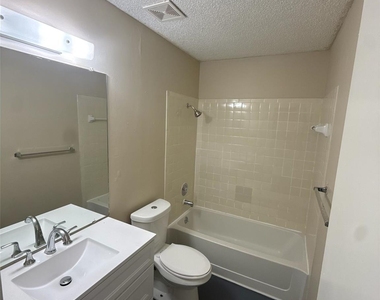 12308 Dellrey Dr - Photo Thumbnail 8