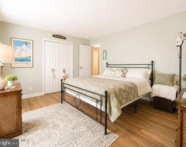 251 West Street - Photo Thumbnail 13