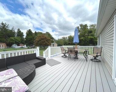 251 West Street - Photo Thumbnail 17