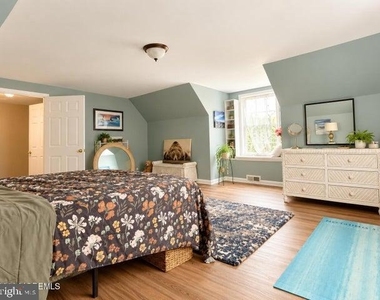 251 West Street - Photo Thumbnail 9