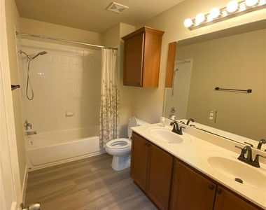 8600 Wood Stork Dr - Photo Thumbnail 20