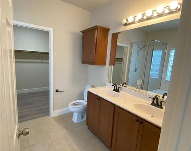8600 Wood Stork Dr - Photo Thumbnail 9