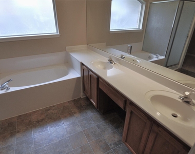 1830 Paradise Ridge Dr - Photo Thumbnail 9