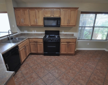 1830 Paradise Ridge Dr - Photo Thumbnail 5
