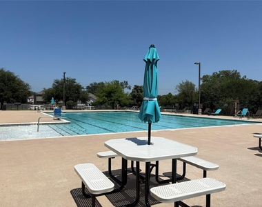 5833 Zachary Scott St - Photo Thumbnail 20