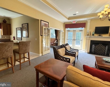 511 Timberlake Drive - Photo Thumbnail 5