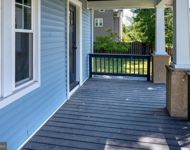 131 W Franklin Avenue - Photo Thumbnail 15
