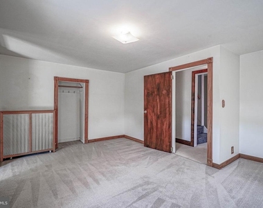164 Franklin Street - Photo Thumbnail 30