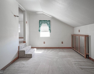 164 Franklin Street - Photo Thumbnail 29