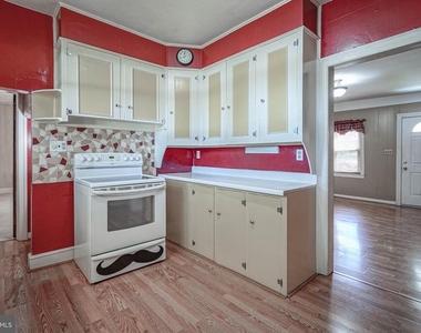 164 Franklin Street - Photo Thumbnail 19