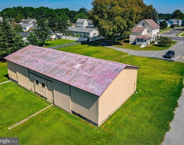 164 Franklin Street - Photo Thumbnail 5