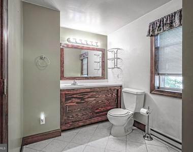 164 Franklin Street - Photo Thumbnail 33