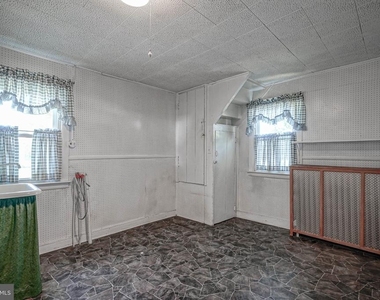 164 Franklin Street - Photo Thumbnail 20