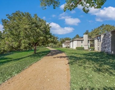 10616 Mellow Meadows Dr - Photo Thumbnail 13
