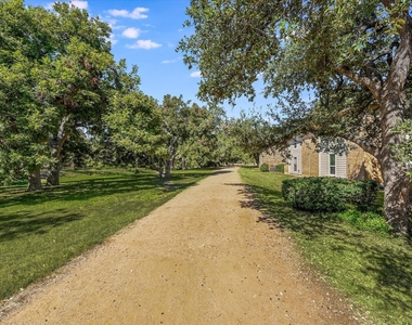 10616 Mellow Meadows Dr - Photo Thumbnail 15
