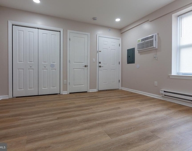 602-604 Broadway - Photo Thumbnail 15
