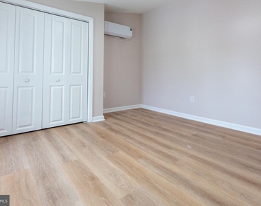 602-604 Broadway - Photo Thumbnail 14