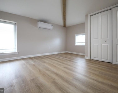 602-604 Broadway - Photo Thumbnail 12
