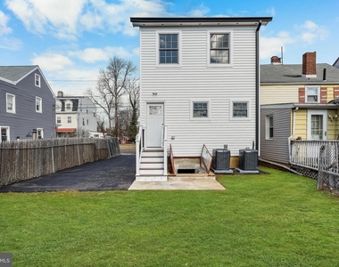 32 West Street - Photo Thumbnail 40