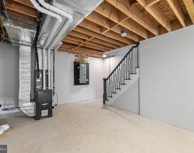 32 West Street - Photo Thumbnail 34